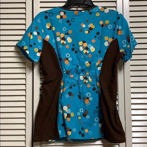 Cherokee size small blue polka dot scrub top - Picture 2 of 3